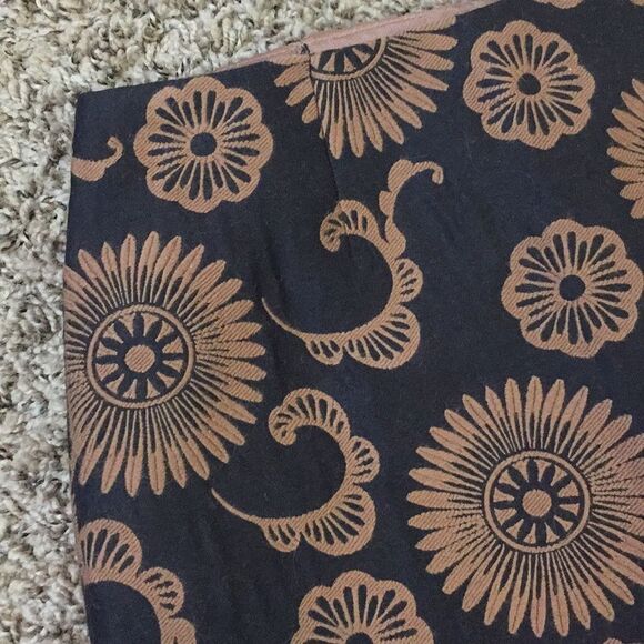 Trina Turk Floral Pattern Skirt - Picture 2 of 5